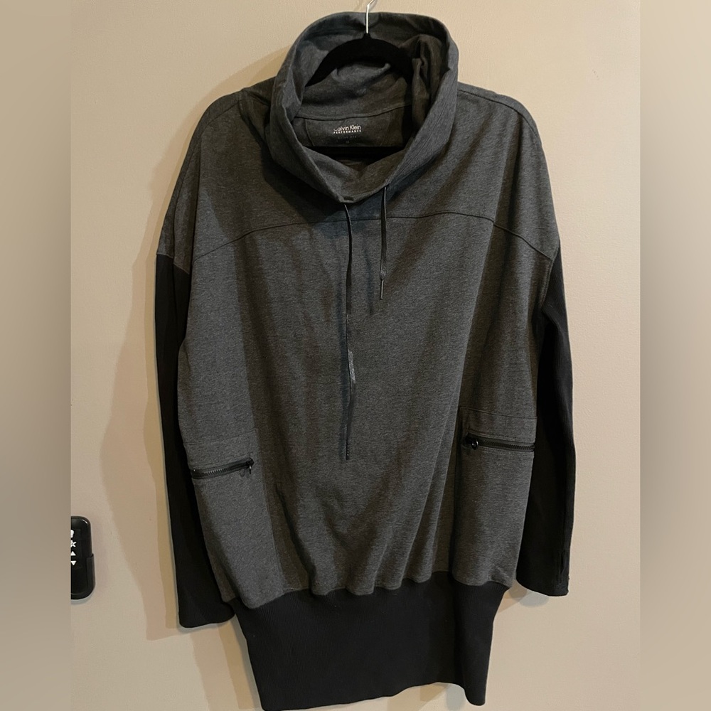 Women’s Calvin Klein Performance sweatshirt size Medium